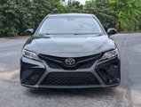 Used 2020 Toyota Camry SE image 2