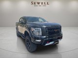 Used 2021 Nissan Titan PRO-4X w/ Pro-4x Convenience Package image 4