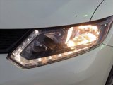 Used 2015 Nissan Rogue SV image 2