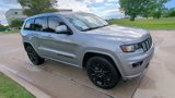 Used 2018 Jeep Grand Cherokee Altitude image 2