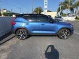 Used 2020 Volvo XC40 T5 R-Design image 2