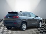 Used 2016 Jeep Cherokee Latitude image 3