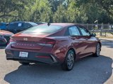 Used 2024 Hyundai Elantra SEL image 3