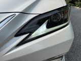 Used 2019 Lexus ES 350 image 3