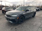Used 2022 Volkswagen Tiguan SE R-Line image 4