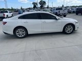 Used 2019 Chevrolet Malibu LT image 2