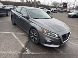 Used 2022 Nissan Altima 2.5 SV w/ SV Premium Package image 4