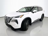 Used 2024 Nissan Rogue Platinum w/ Platinum Premium Package image 3