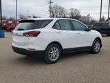 Used 2023 Chevrolet Equinox LS image 3