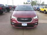 Used 2023 Chrysler Pacifica Touring-L image 2