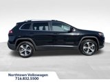 Used 2019 Jeep Cherokee Limited image 2