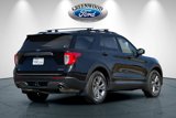 Certified 2022 Ford Explorer XLT w/ Equipment Group 202A image 4