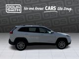 Used 2016 Jeep Cherokee Latitude w/ Cold Weather Group image 6