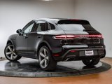 Certified 2025 Porsche Macan image 3