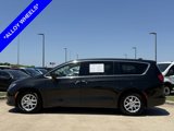 Used 2022 Chrysler Voyager LX image 3