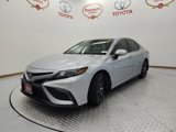 Used 2022 Toyota Camry SE image 2