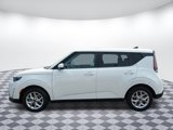 Used 2023 Kia Soul LX w/ LX Technology Package image 4