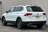 Used 2021 Volkswagen Tiguan SE image 6