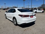 Used 2018 Toyota Camry LE image 3
