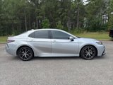 Used 2023 Toyota Camry SE image 4