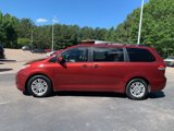 Used 2012 Toyota Sienna XLE image 4