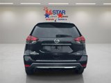 Used 2018 Nissan Rogue SV image 4