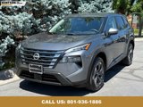 Used 2024 Nissan Rogue SV image 3