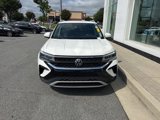 Used 2022 Volkswagen Taos SE w/ Panoramic Sunroof Package image 3