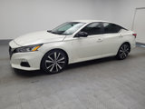 Used 2019 Nissan Altima 2.5 SR image 2