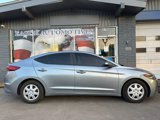 Used 2017 Hyundai Elantra SE image 2