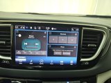 Used 2023 Chrysler Pacifica Touring-L image 6