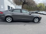 Used 2018 Ford Fusion SE image 2