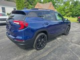 Used 2022 GMC Terrain SLE w/ Driver Convenience Package image 3