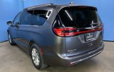 Used 2022 Chrysler Pacifica Touring-L image 6