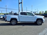 Used 2019 GMC Canyon Denali image 2