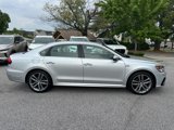 Used 2017 Volkswagen Passat 1.8T R-Line image 2
