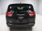 Certified 2023 Chrysler Voyager LX image 3