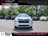 Used 2022 Mitsubishi Outlander SE image 2