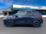 Used 2022 Chevrolet Trax LT w/ LT Convenience Package image 2