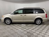 Used 2015 Chrysler Town & Country Touring-L w/ Driver Convenience Group image 5