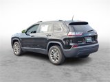 Used 2019 Jeep Cherokee Latitude Plus w/ Comfort/Convenience Group image 3