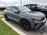 Used 2022 Volkswagen Taos SE image 4