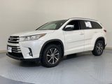 Used 2017 Toyota Highlander XLE image 3