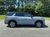 Used 2022 Nissan Pathfinder SL image 3