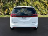 New 2025 Chrysler Pacifica Limited image 4