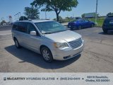 Used 2010 Chrysler Town & Country Touring image 4