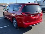 New 2025 Chrysler Pacifica Select image 5