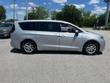 Used 2023 Chrysler Pacifica Touring-L image 2