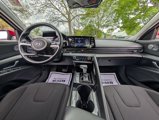 Used 2022 Hyundai Elantra SEL w/ Convenience Package image 2
