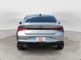 Used 2021 Hyundai Elantra Limited image 4
